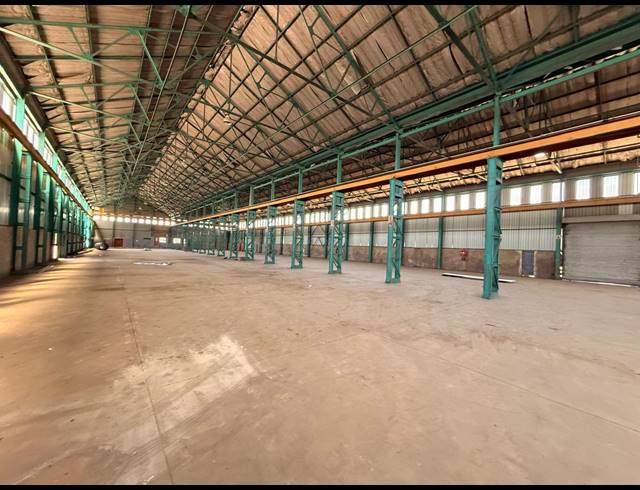 4,000M² WAREHOUSE FOR SALE IN BOKSBURG EAST